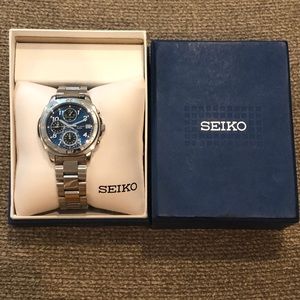 Seiko Men’s silver blue face Watch